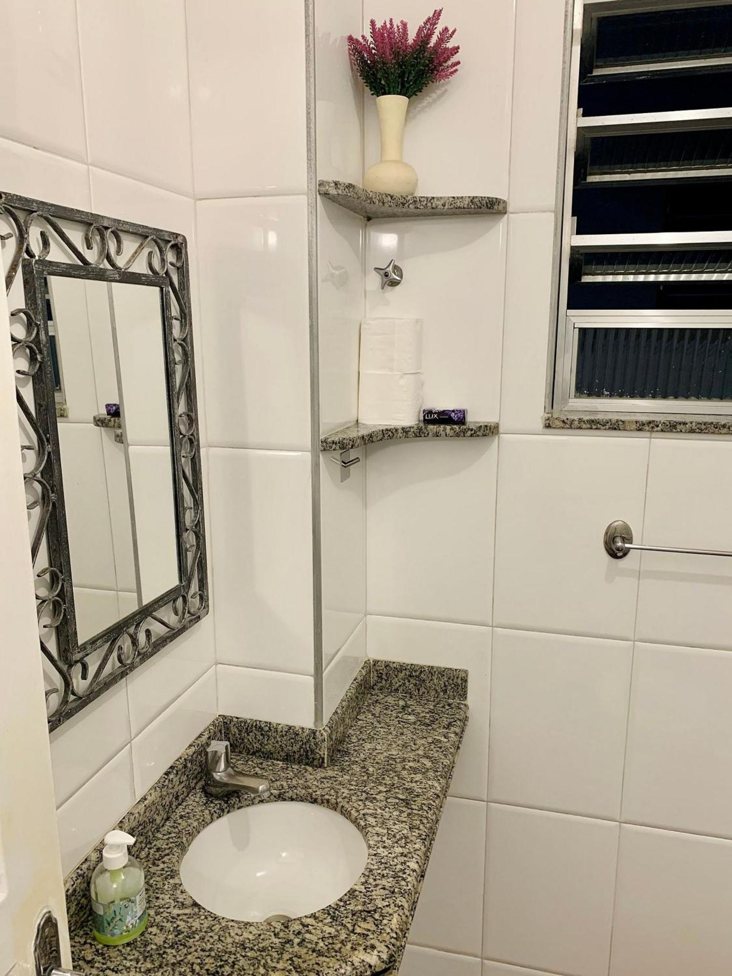 Apartamento Copacabana- Otima Localizacao No Baixo Copa.